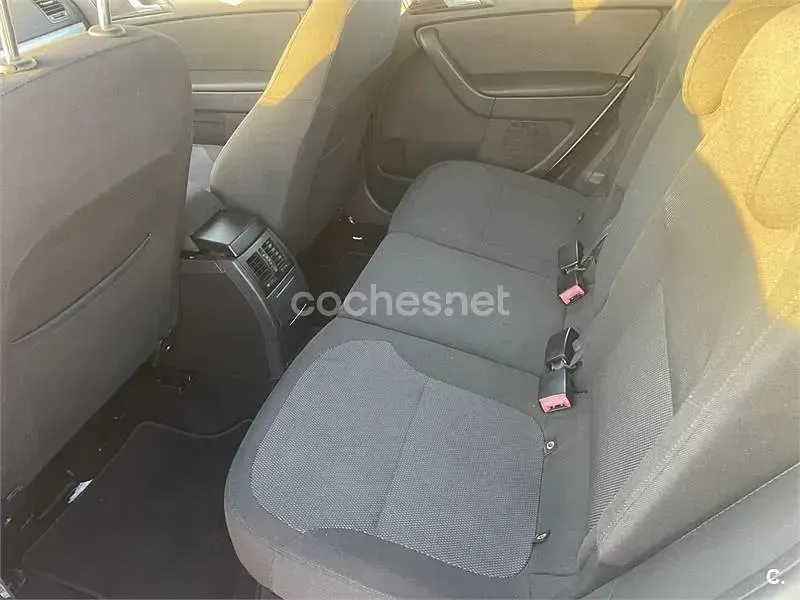 Usado Skoda Yeti Experience 105 CV (77 kW) 2010 Blanco SUV