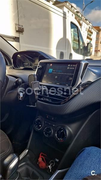 Usado Peugeot 2008 Style 110 CV (80 kW) 2017 Etiqueta c (verde) SUV
