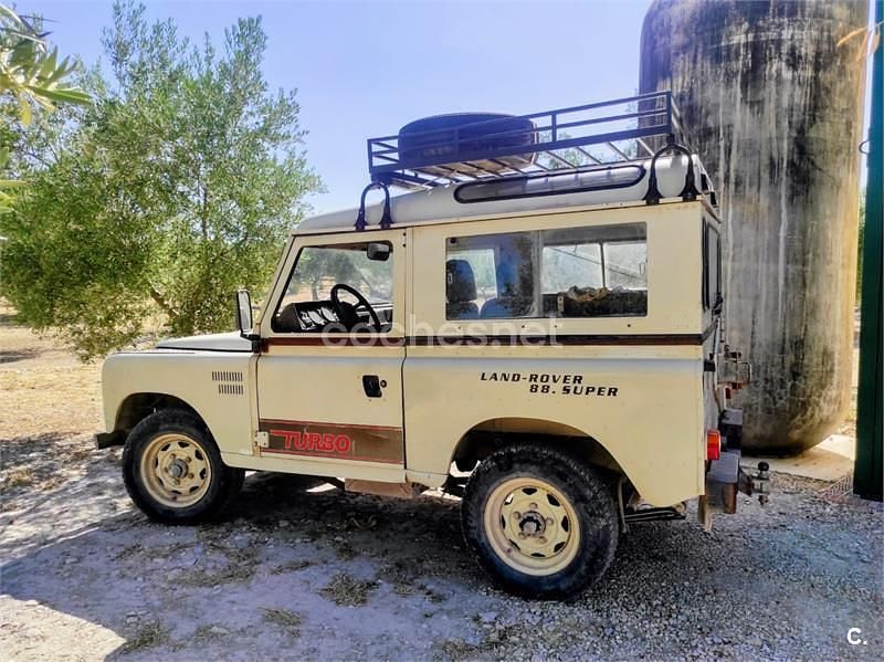 Usado Land Rover Defender 112 HP (82 kW) 1995 Bege SUV