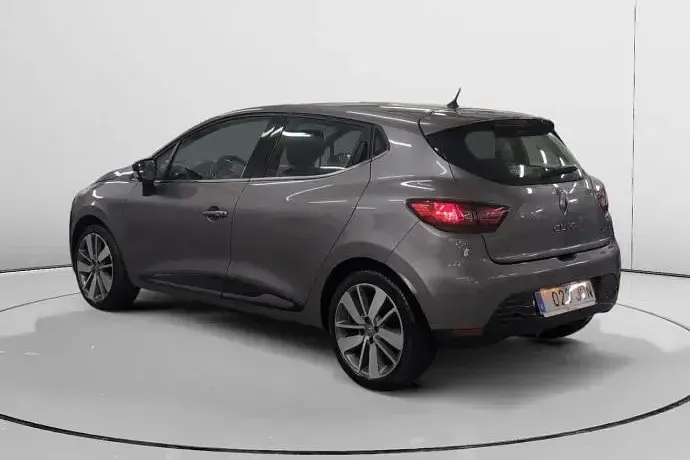 Usado Renault Clio 90 CV (66 kW) 2015