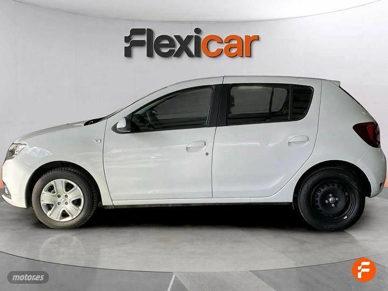 Usado Dacia Sandero Comfort 100 CV (73 kW) 2020 Blanco Utilitario