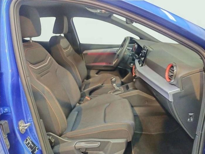 Usado Seat Ibiza FR 115 CV (84 kW) 2024 Azul Berlina