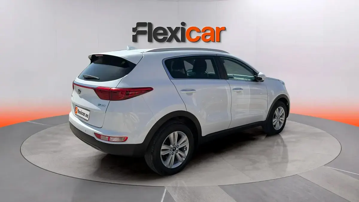 Usado Kia Sportage 116 CV (85 kW) 2017 Blanco SUV