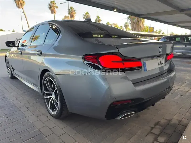 Usado BMW 520 190 CV (139 kW) 2022 Gris / plata Berlina