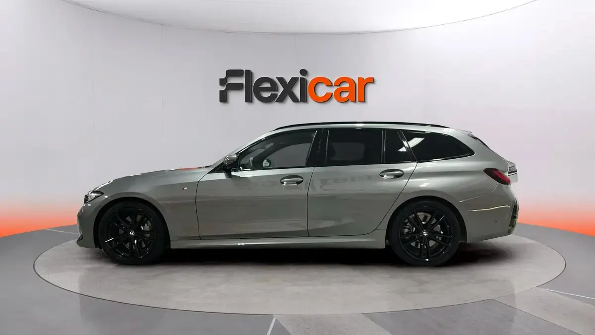 Usado BMW 330 286 CV (210 kW) 2024 Gris Familiar