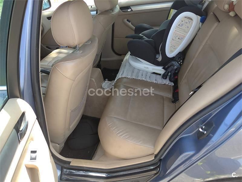 Usado BMW 320 170 CV (125 kW) 2004 Azul Berlina