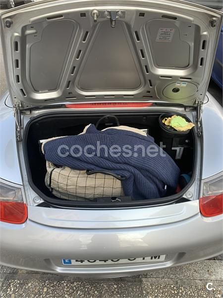 Usado Porsche Boxster 228 CV (167 kW) 2004 Gris / plata Descapotable