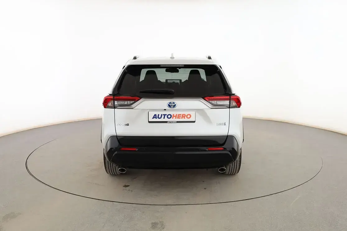 Usado Toyota RAV4 Hybrid Advance 306 CV (225 kW) 2024 Blanco SUV