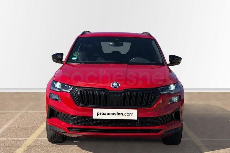 Usado Skoda Karoq SportLine 150 CV (110 kW) 2023 Rojo SUV