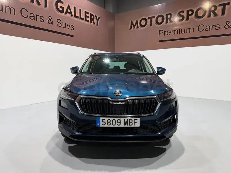 Usado Skoda Karoq Ambition 115 CV (84 kW) 2022 Azul SUV