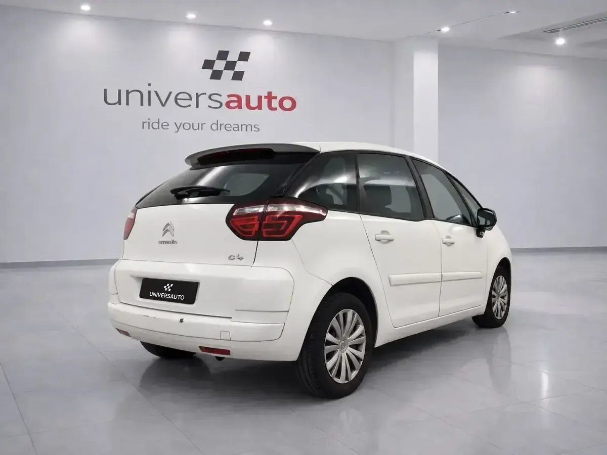 Usado Citroën C4 Seduction 92 CV (67 kW) 2013
