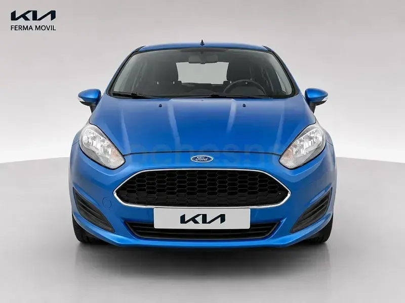 Usado Ford Fiesta Trend 75 CV (55 kW) 2016 Azul Utilitario