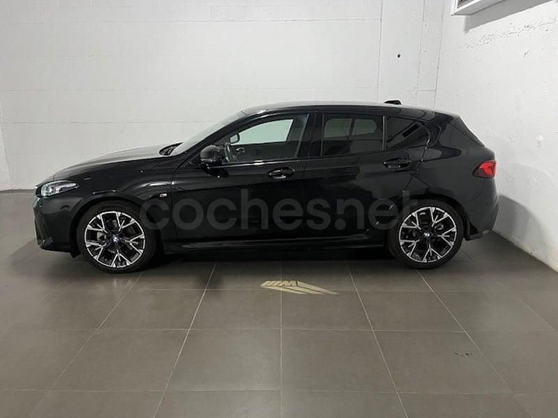 Usado BMW 120 Comfort Edition 163 CV (119 kW) 2024 Negro Utilitario