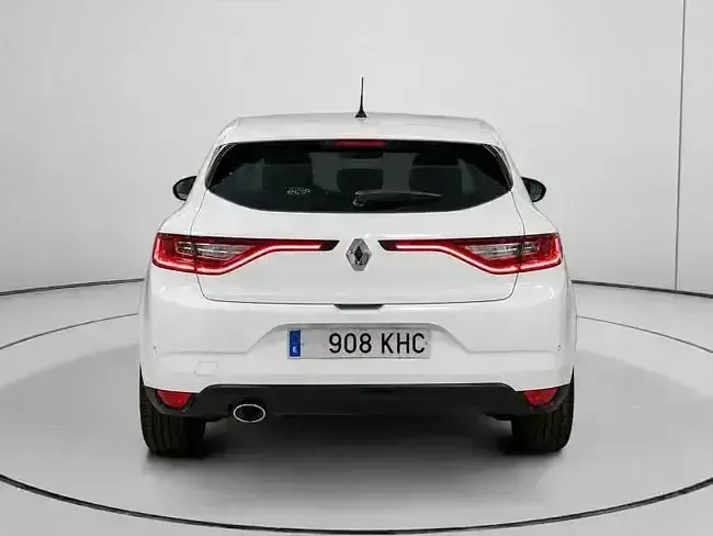 Usado Renault Mégane Zen 110 CV (80 kW) 2018 Blanco Berlina