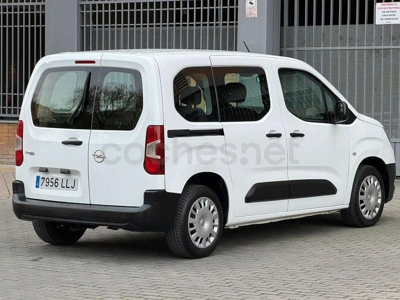 Usado Opel Combo Life Expression 102 CV (75 kW) 2020 Blanco Monovolumen