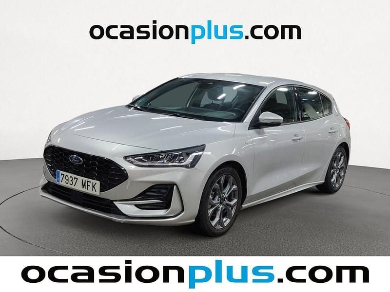 Gris plata Usado 2023 Ford Focus ST-Line Utilitario | 16.628 € (Precio justo) - Imagen 1/4