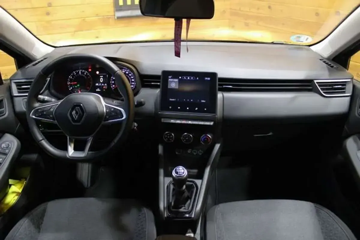 Usado Renault Clio V Evolution 101 CV (74 kW) 2023 Negro Utilitario