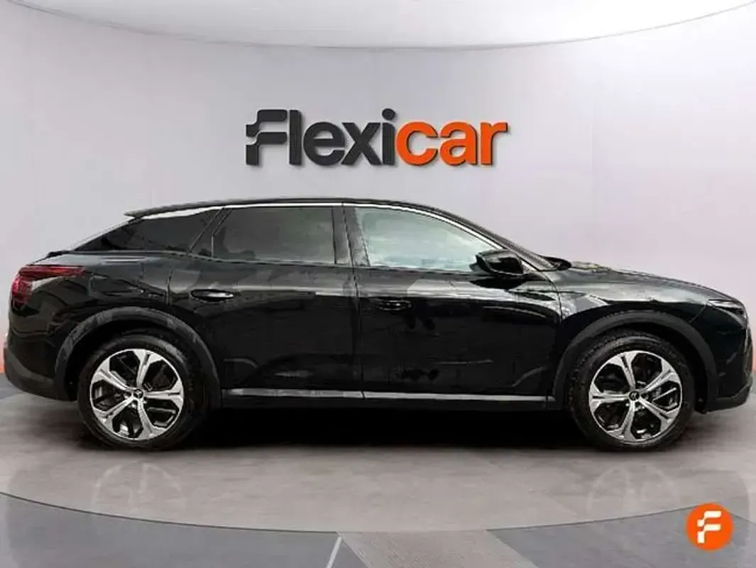 Usado Citroën C5 X Feel 131 CV (96 kW) 2023 Negro Familiar