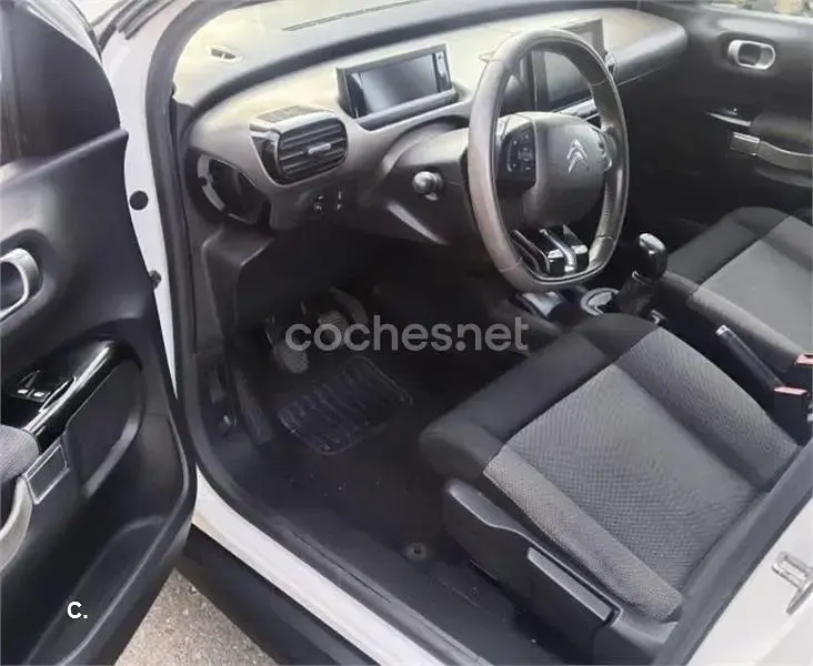 Usado Citroën C4 Feel 82 CV (60 kW) 2015 Blanco Berlina