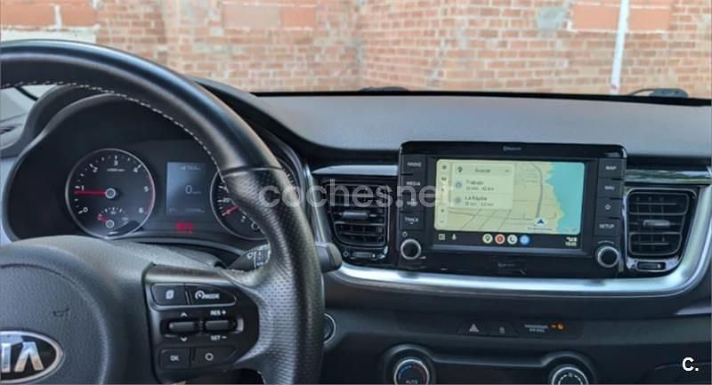 Usado Kia Stonic 110 CV (80 kW) 2018 Blanco SUV