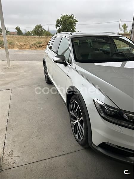 Usado VW Passat Alltrack 220 CV (161 kW) 2018 Blanco Familiar