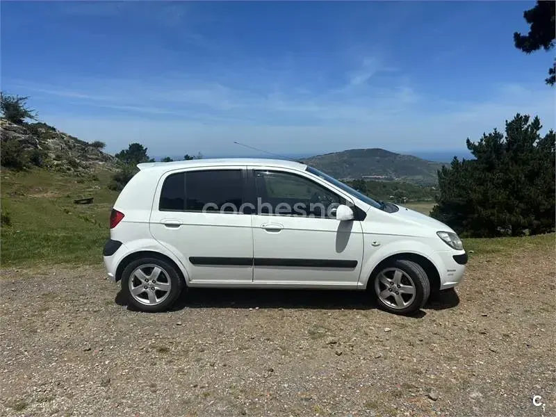 Usado Hyundai Getz GLS 110 CV (80 kW) 2006 Blanco Utilitario