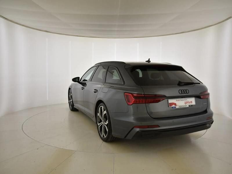 Usado Audi A6 299 CV (219 kW) 2025 Gris/plata Familiar