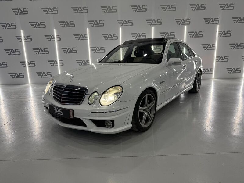 Blanco Usado 2006 Mercedes E63 AMG AMG Berlina | 36.000 € - Imagen 1/4