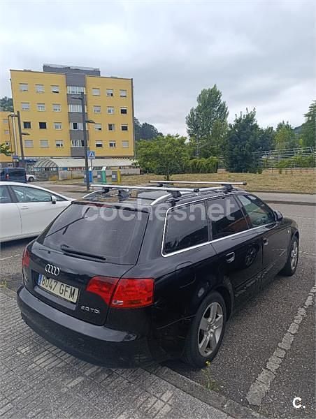 Usado Audi A4 140 CV (102 kW) 2008 Negro Familiar