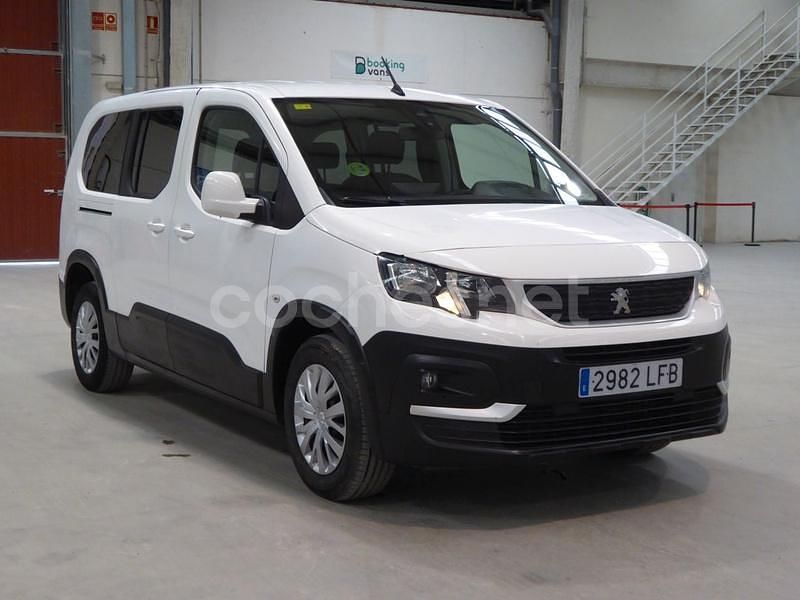 Usado Peugeot Rifter Active 100 CV (73 kW) 2020 Blanco Monovolumen