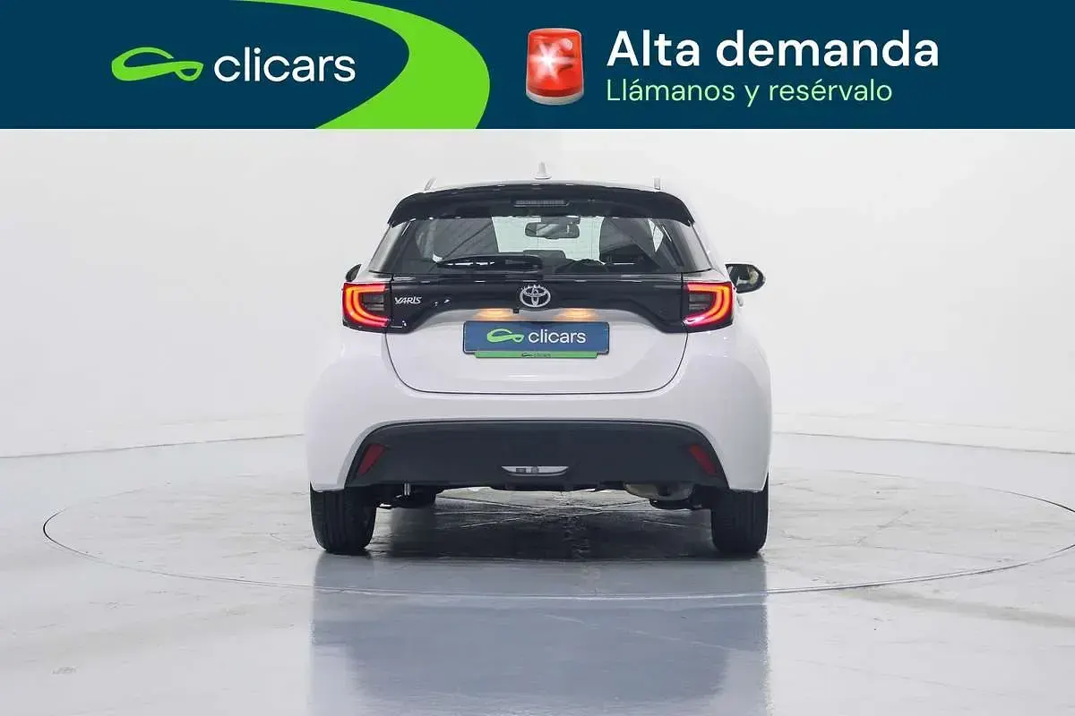 Usado Toyota Yaris Edition 125 CV (91 kW) 2022 Blanco Utilitario