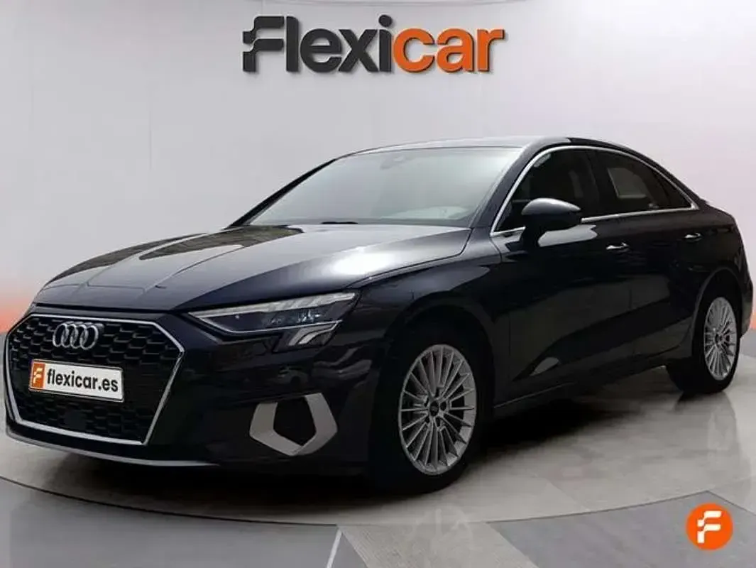 Usado Audi A3 116 CV (85 kW) 2020 Gris Berlina
