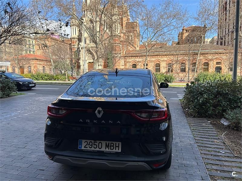 Usado Renault Arkana Intens 140 CV (102 kW) 2022 Negro SUV