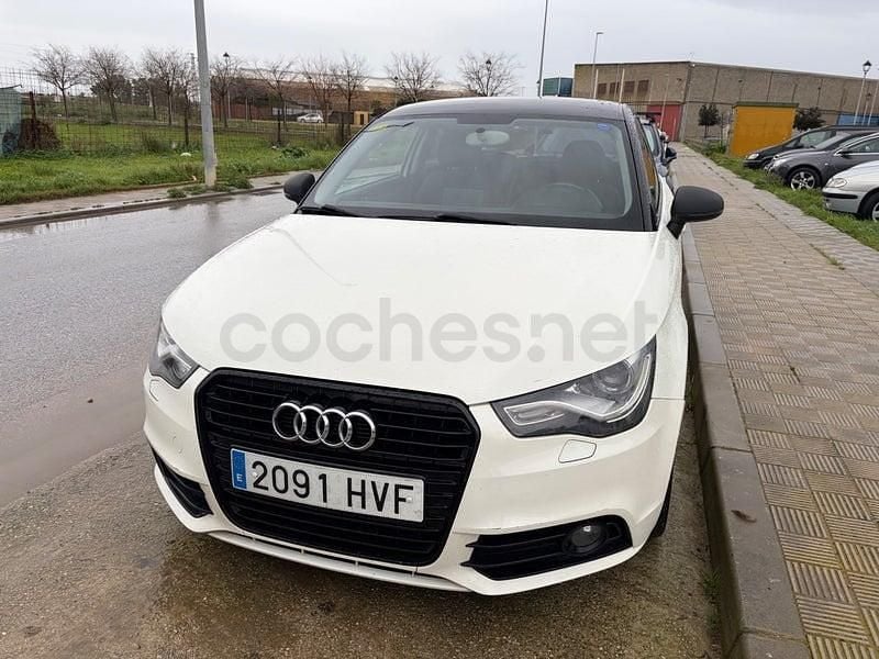 Usado Audi A1 Attraction 90 CV (66 kW) 2014 Beige Berlina