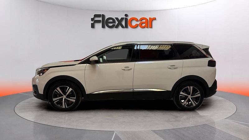 Usado Peugeot 5008 Allure 165 CV (121 kW) 2018 Blanco Monovolumen