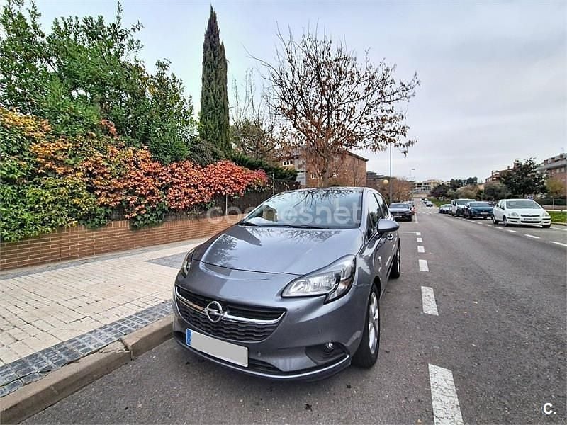 Usado Opel Corsa Selective 90 CV (66 kW) 2019 Gris / plata Utilitario