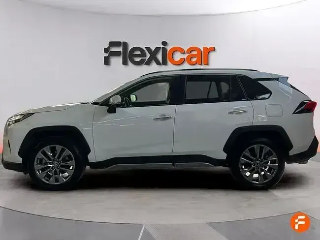 Usado Toyota RAV4 Hybrid Luxury 222 CV (163 kW) 2023 Blanco SUV