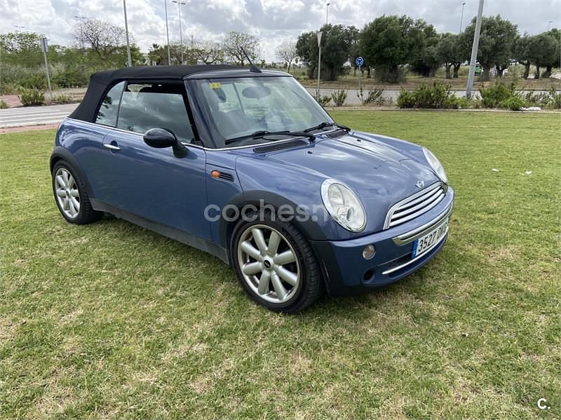 Usado Mini One Cabriolet 90 CV (66 kW) 2005 Azul Descapotable