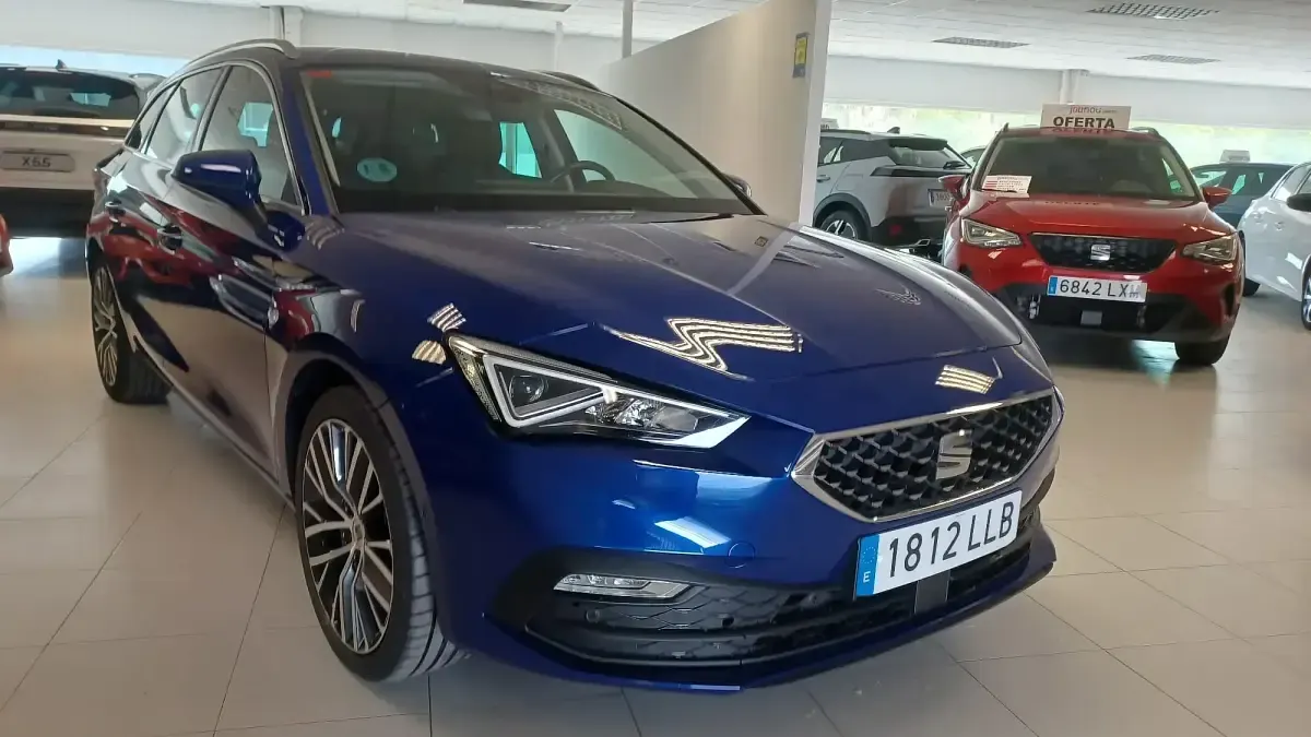 Usado Seat Leon FR 150 CV (110 kW) 2020 Otro Familiar