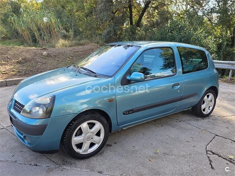 Azul Usado 2002 Renault Clio II Extreme Berlina | 1800 € (Super precio) - Imagen 1/4