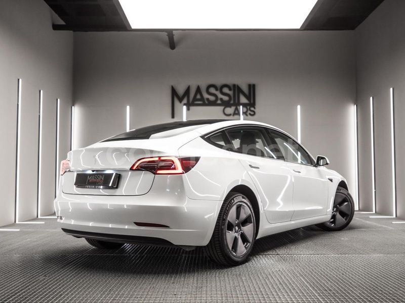 Eléctrico Usado 2023 Tesla Model 3 Berlina | 33.999 € (Precio justo) - Imagen 1/4