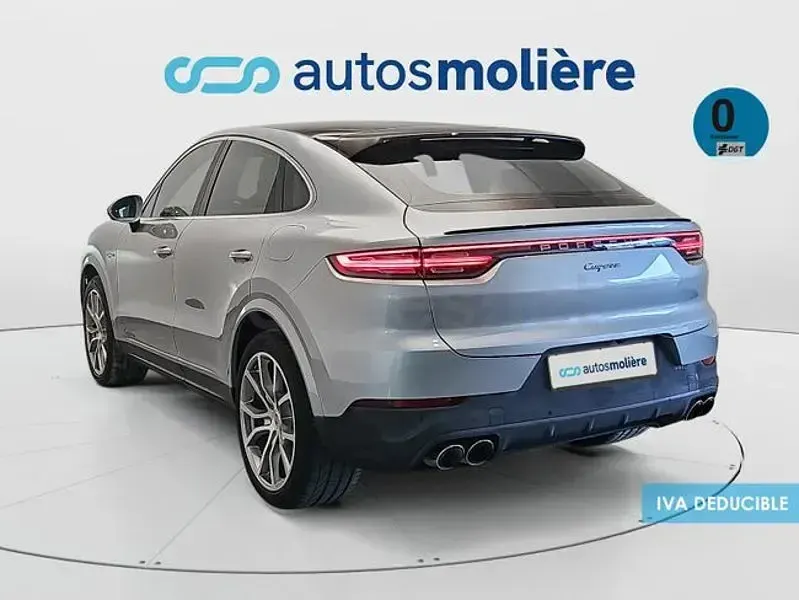 Usado Porsche Cayenne 462 CV (339 kW) 2021 Gris / plata SUV