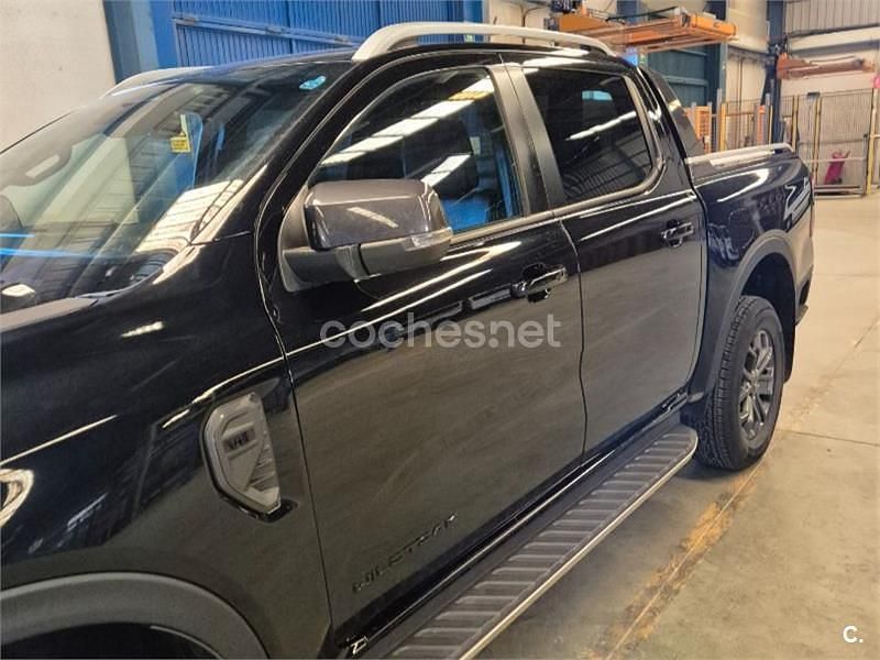 Usado Ford Ranger Wildtrack 240 CV (176 kW) 2023 Negro Recogida
