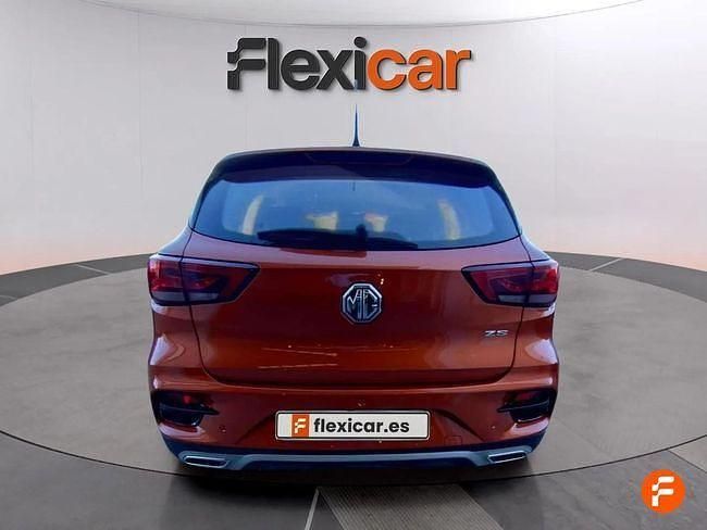 Usado MG ZS Luxury 106 CV (77 kW) 2025 Naranja SUV