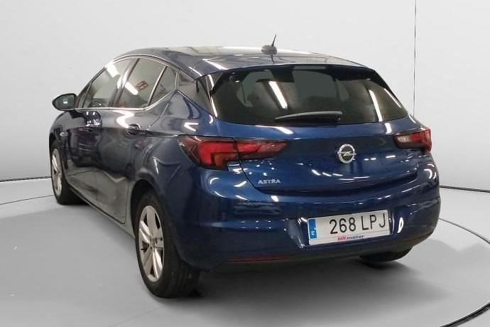 Usado Opel Astra GS Line 110 CV (80 kW) 2021