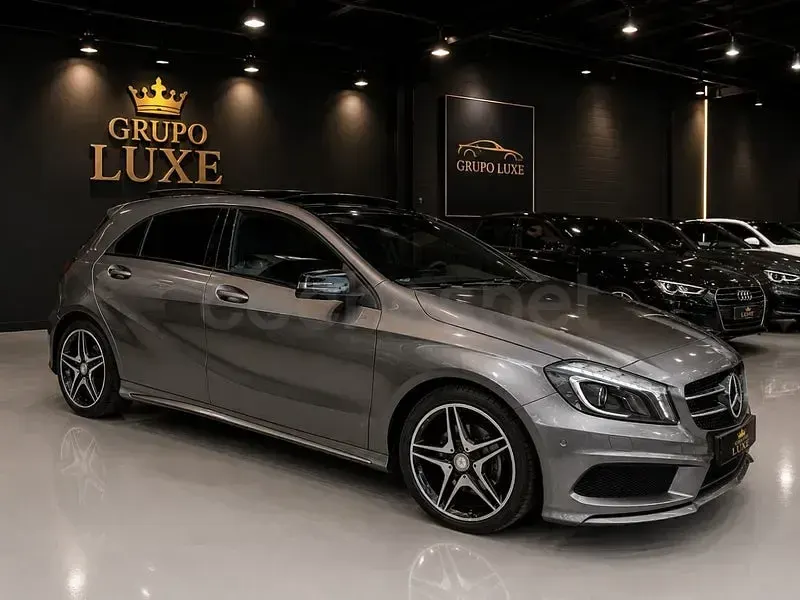Usado Mercedes A200 AMG line 136 CV (100 kW) 2015 Gris / plata Utilitario