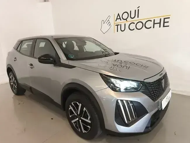 Usado Peugeot 2008 Allure 102 CV (75 kW) 2023 Gris SUV