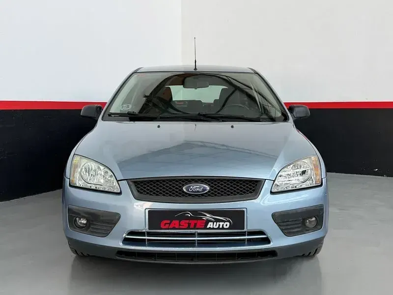 Usado Ford Focus Trend 115 CV (84 kW) 2006 Azul Berlina