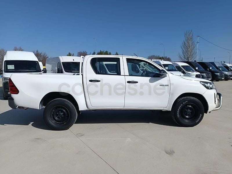 Usado Toyota HiLux 150 CV (110 kW) 2021 Blanco Recogida
