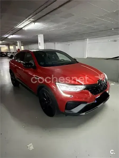 Usado Renault Arkana 145 CV (106 kW) 2023 Rojo SUV